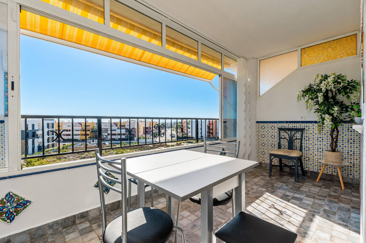 Se vende Ático de 2 dormitorios en Costa Blanca, Alicante, España