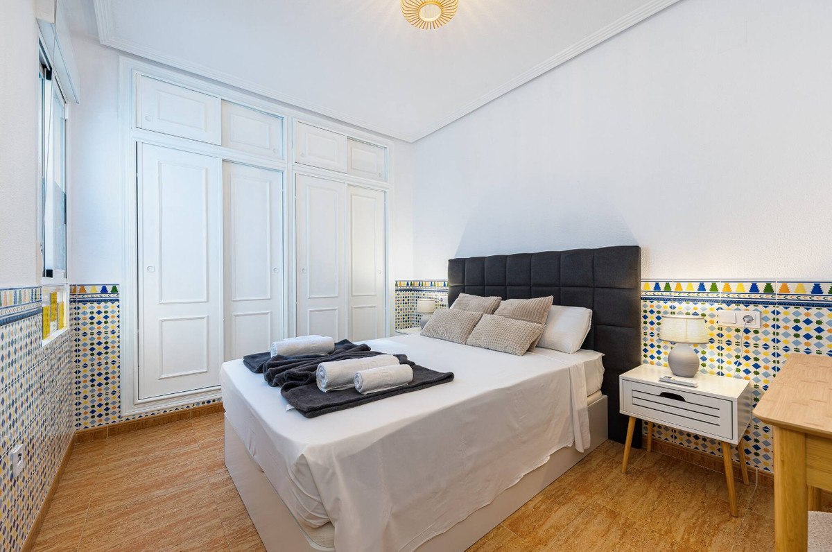 Se vende Ático de 2 dormitorios en Costa Blanca, Alicante, España