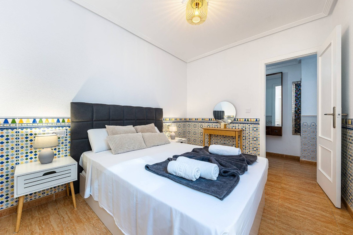 Se vende Ático de 2 dormitorios en Costa Blanca, Alicante, España
