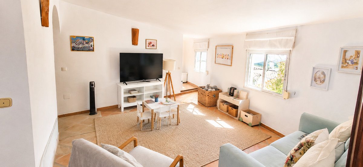 3 Bed Townhouse for sale in Gaucín Costa Del Sol, Málaga, Spain