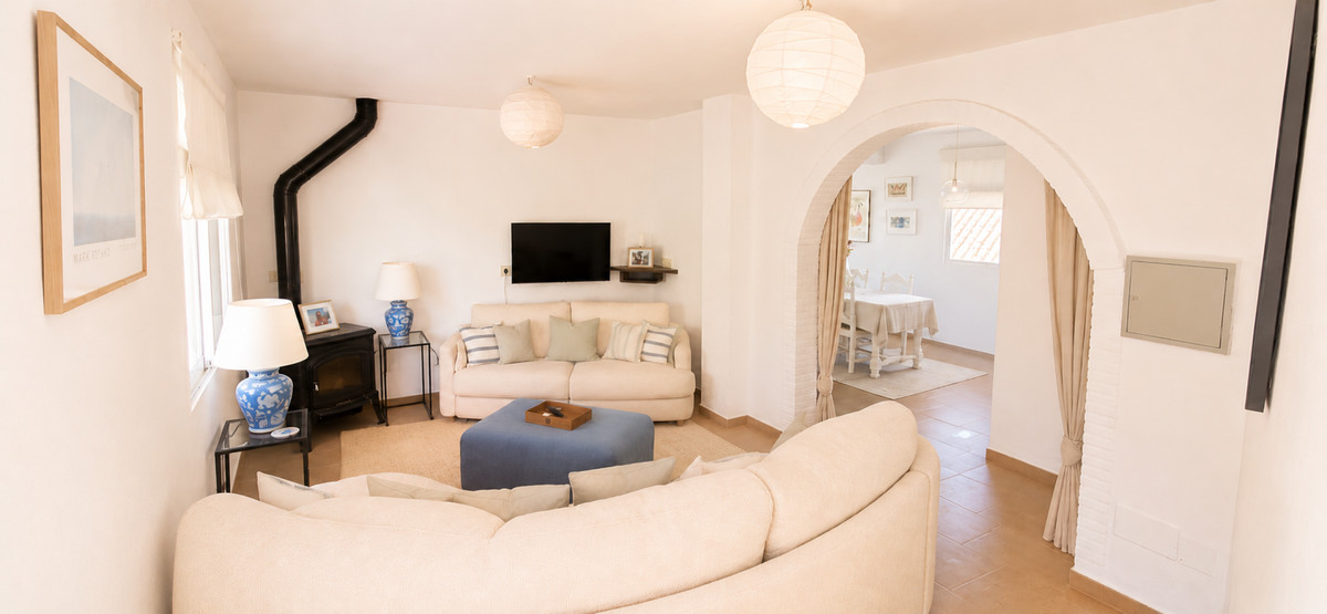 3 Bed Townhouse for sale in Gaucín Costa Del Sol, Málaga, Spain