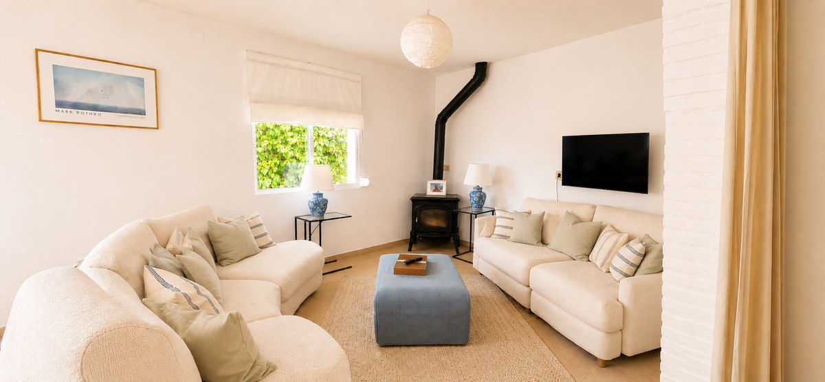 3 Bed Townhouse for sale in Gaucín Costa Del Sol, Málaga, Spain