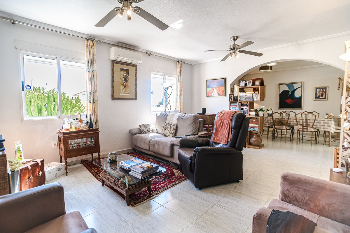 Se vende Apartamento Planta Media de 4 dormitorios en Costa Blanca, Alicante, España