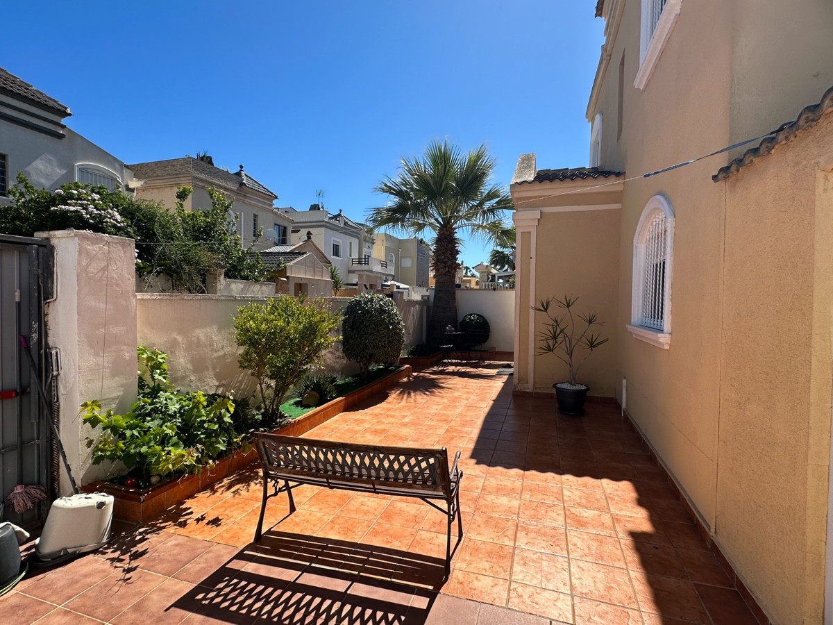3 Bed Townhouse for sale in Torrevieja Costa Blanca, Alicante, Spain
