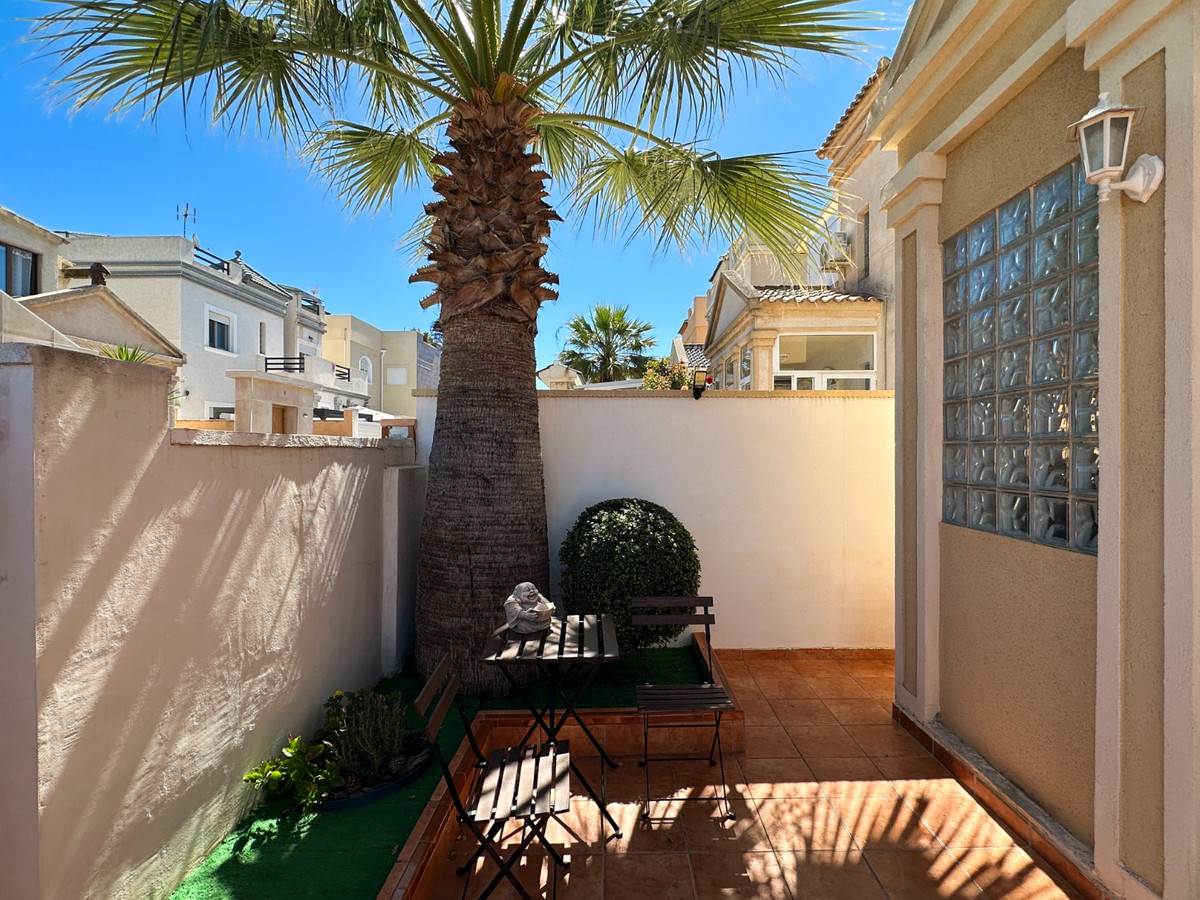 3 Bed Townhouse for sale in Torrevieja Costa Blanca, Alicante, Spain