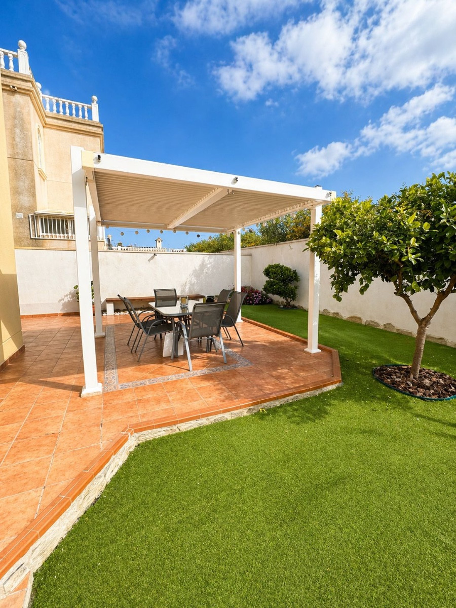 3 Bed Townhouse for sale in Torrevieja Costa Blanca, Alicante, Spain