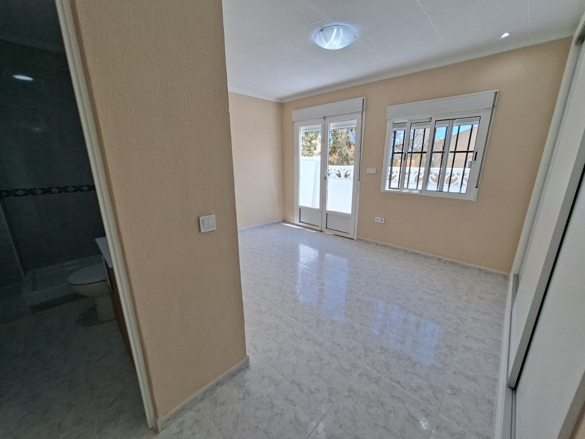 Se vende Bungalow de 1 dormitorios en Costa Blanca, Alicante, España