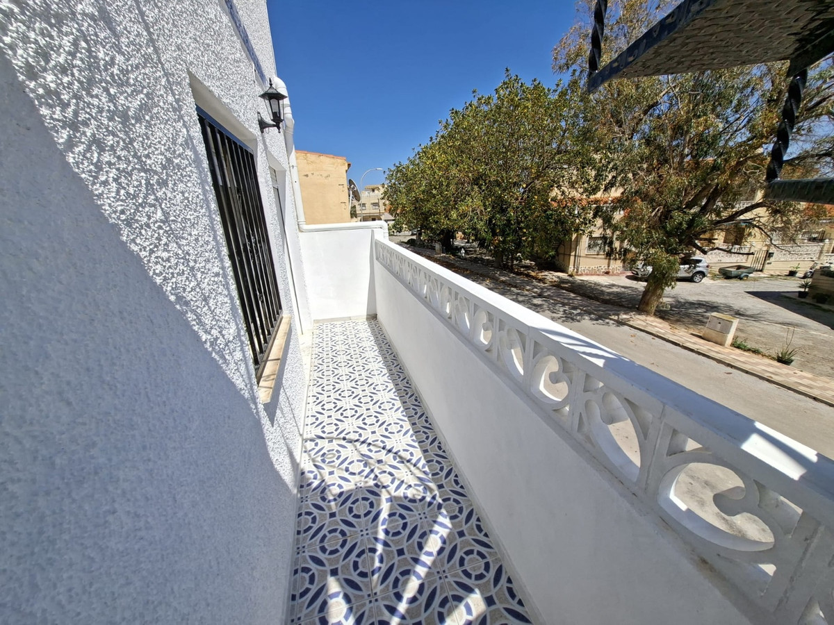 Se vende Bungalow de 1 dormitorios en Costa Blanca, Alicante, España