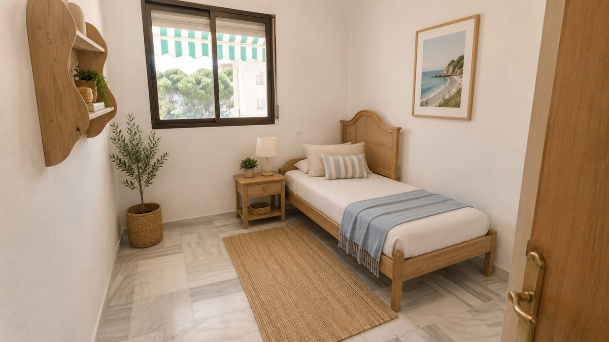 4 Bed Apartment for sale in Torremolinos Costa Del Sol, Málaga, Spain
