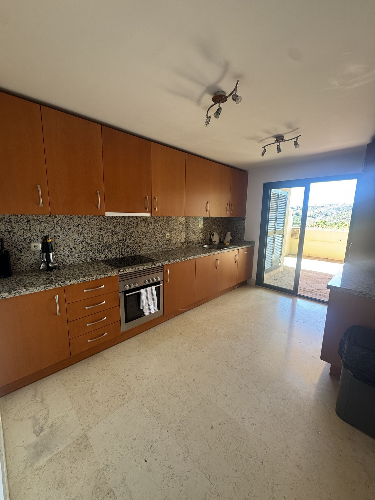 3 Bed Apartment for sale in Benahavís Costa Del Sol, Málaga, Spain