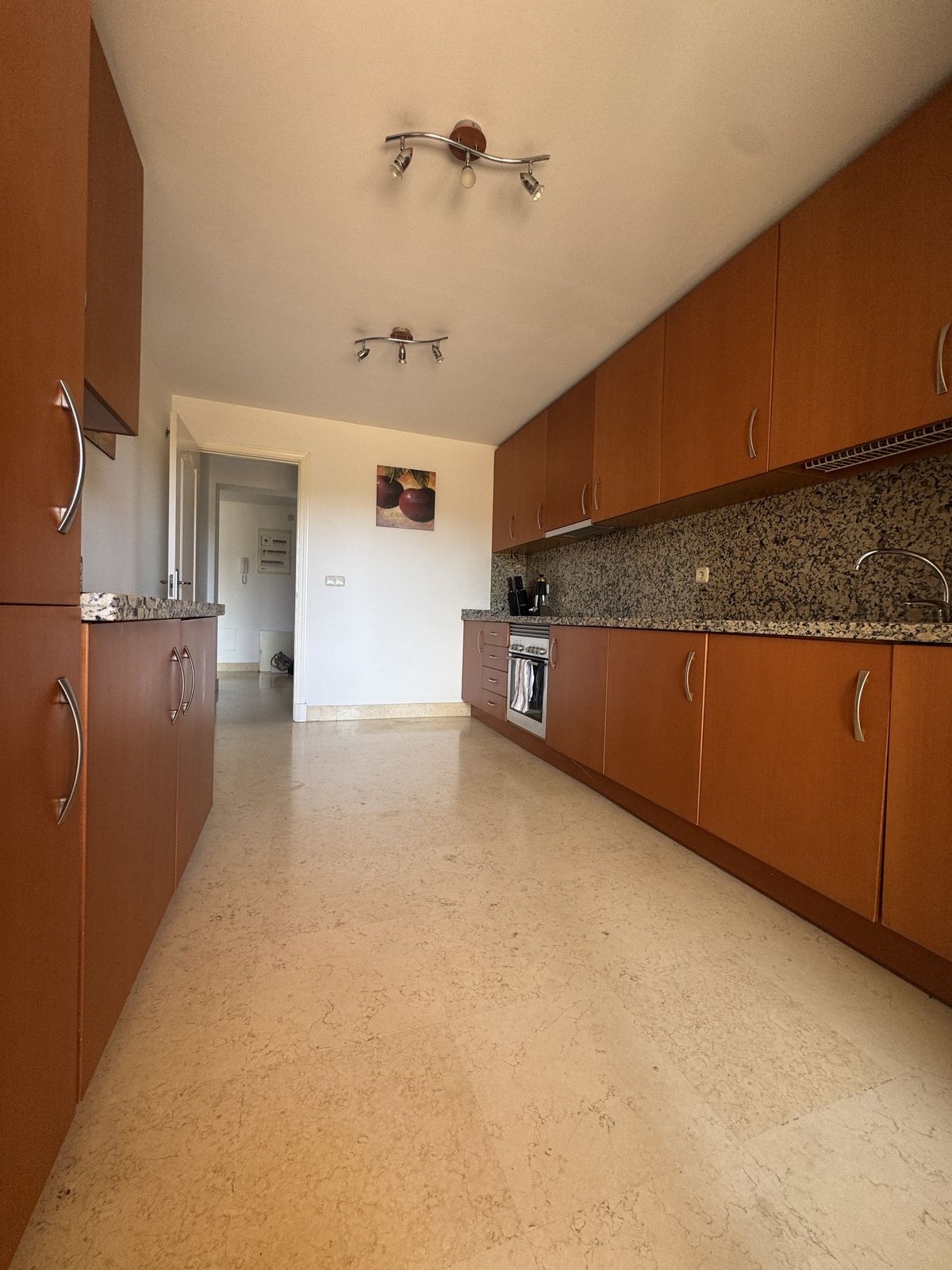 3 Bed Apartment for sale in Benahavís Costa Del Sol, Málaga, Spain