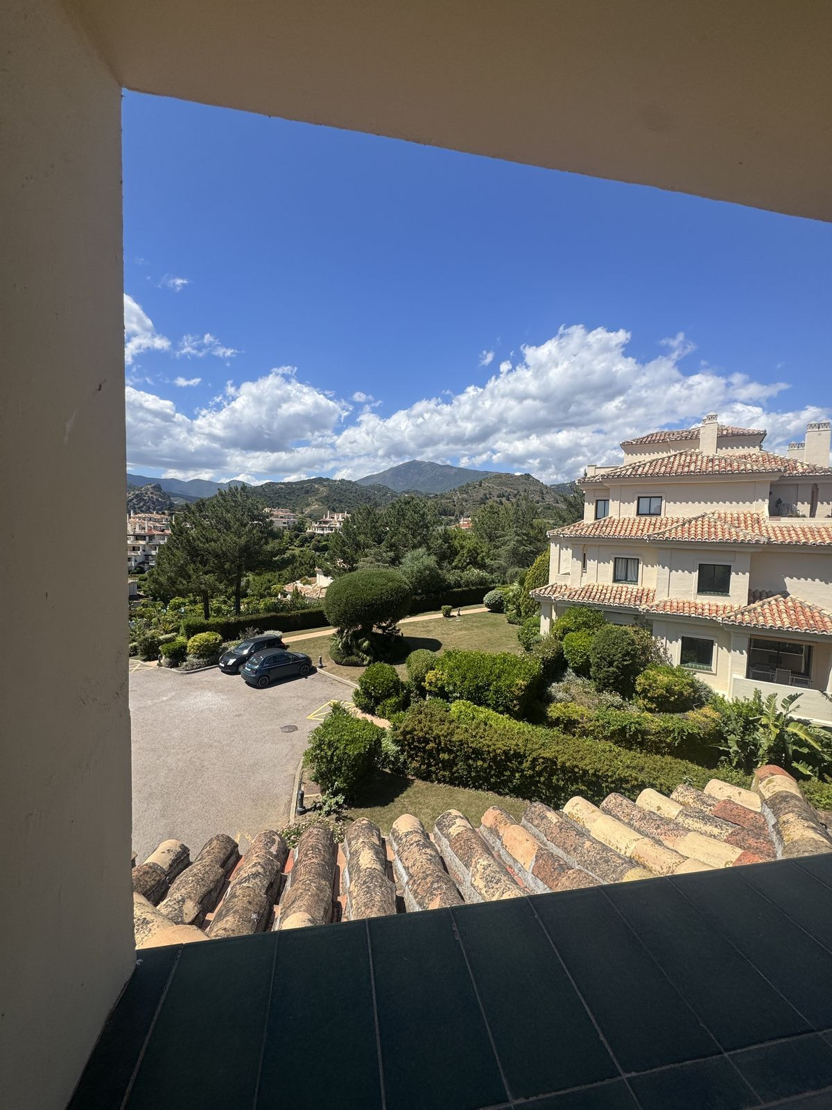 3 Bed Apartment for sale in Benahavís Costa Del Sol, Málaga, Spain