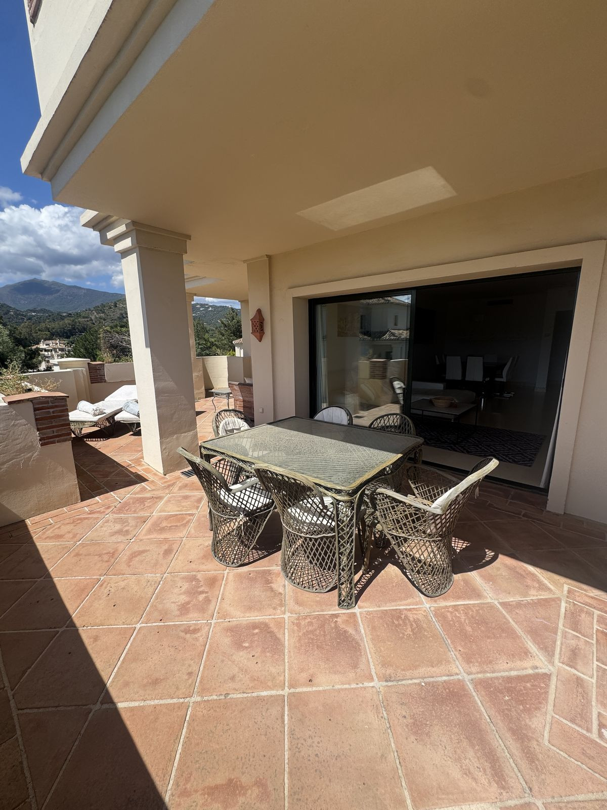 3 Bed Apartment for sale in Benahavís Costa Del Sol, Málaga, Spain
