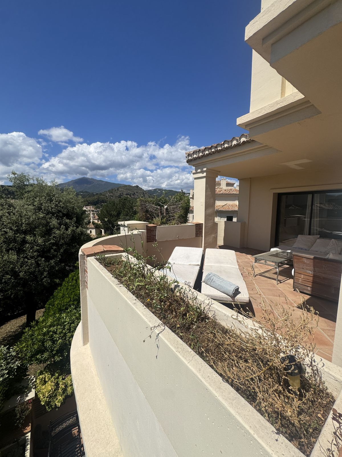 3 Bed Apartment for sale in Benahavís Costa Del Sol, Málaga, Spain