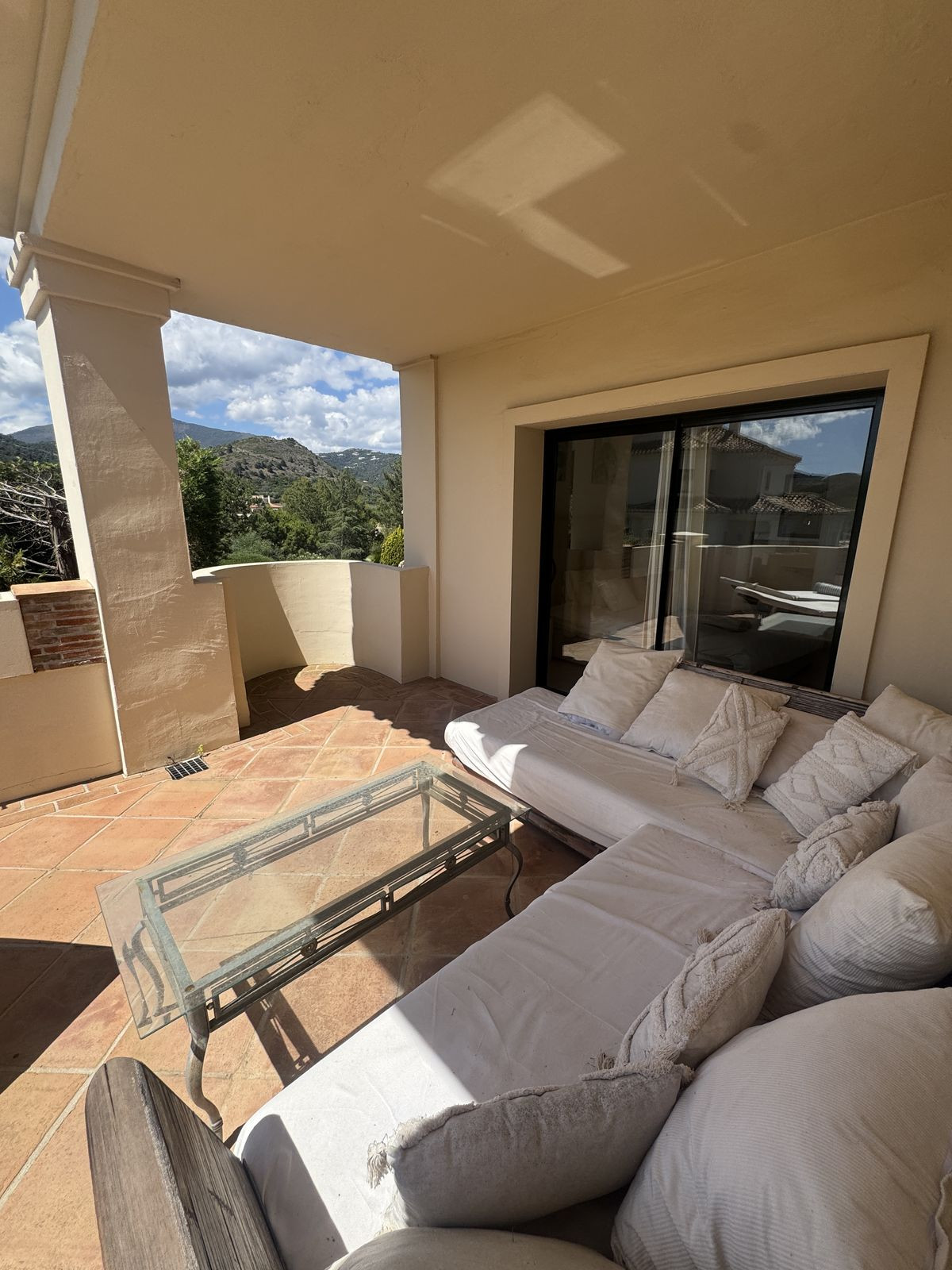 3 Bed Apartment for sale in Benahavís Costa Del Sol, Málaga, Spain