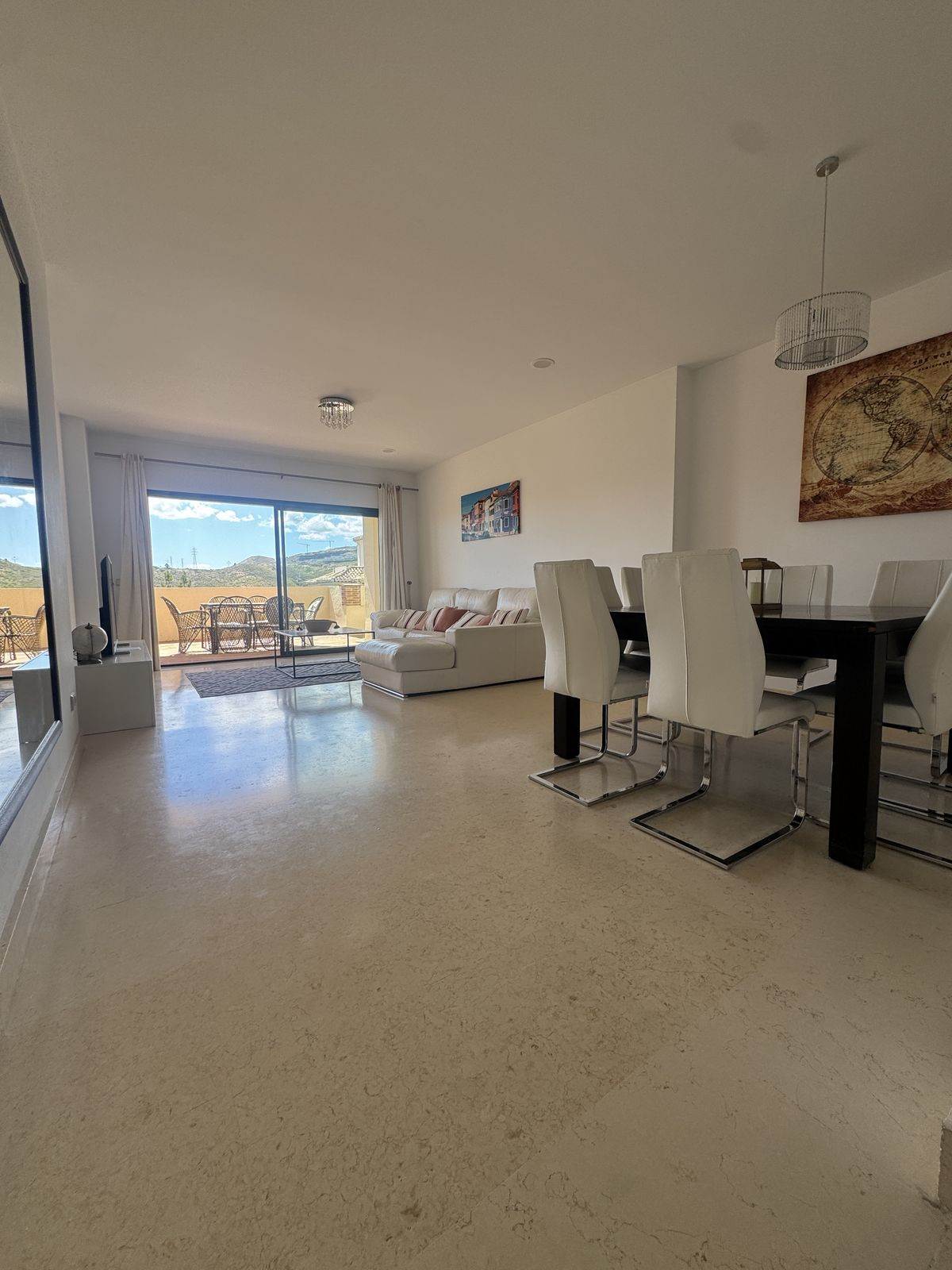 3 Bed Apartment for sale in Benahavís Costa Del Sol, Málaga, Spain