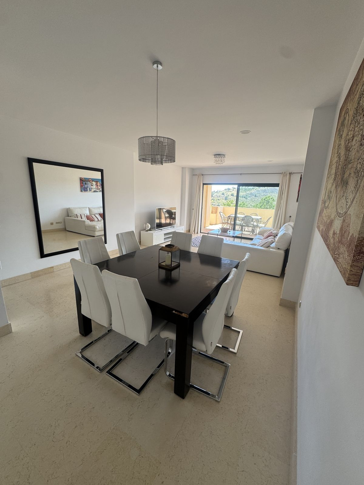 3 Bed Apartment for sale in Benahavís Costa Del Sol, Málaga, Spain
