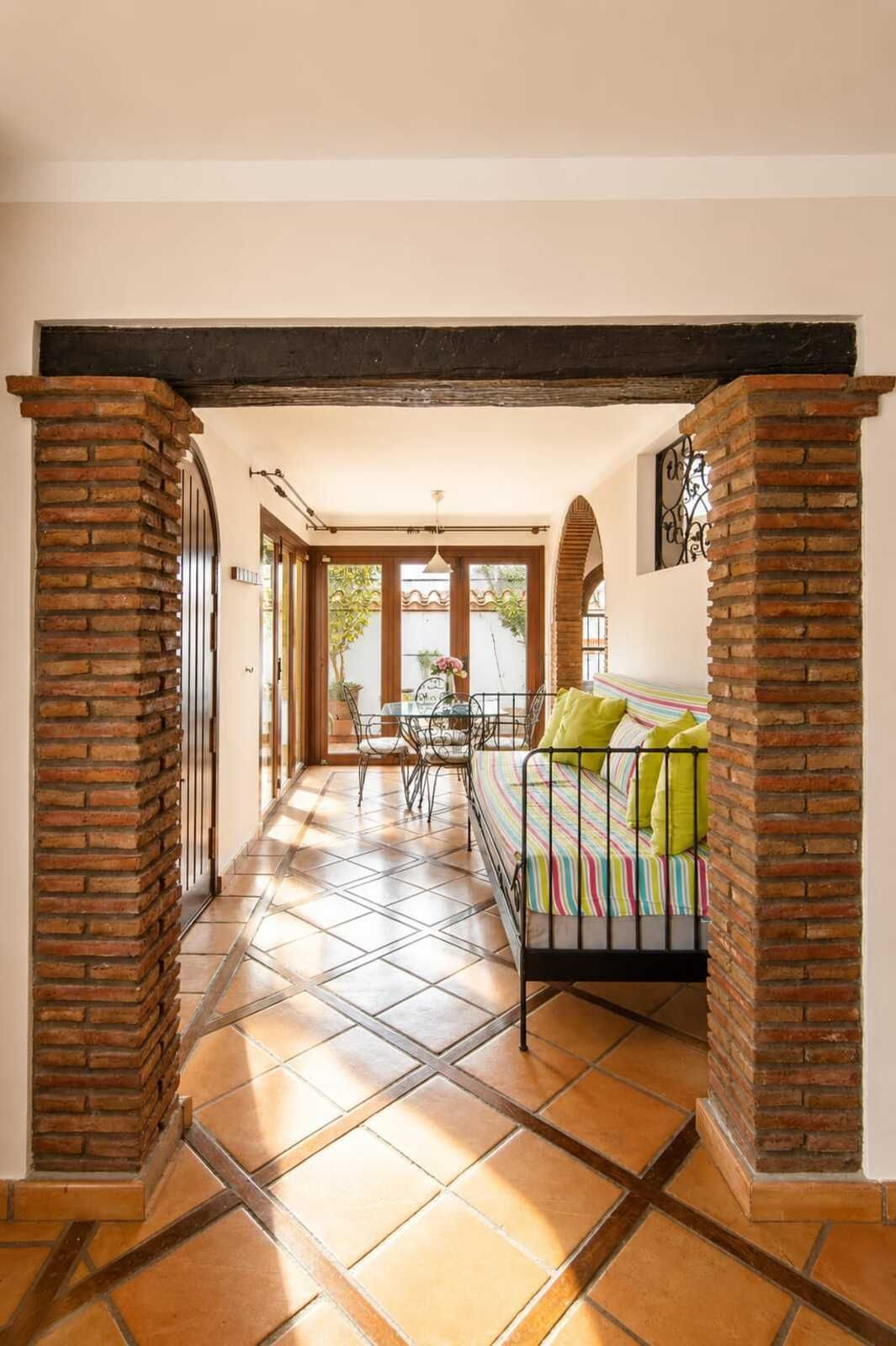 6 Bed Townhouse for sale in Fuengirola Costa Del Sol, Málaga, Spain