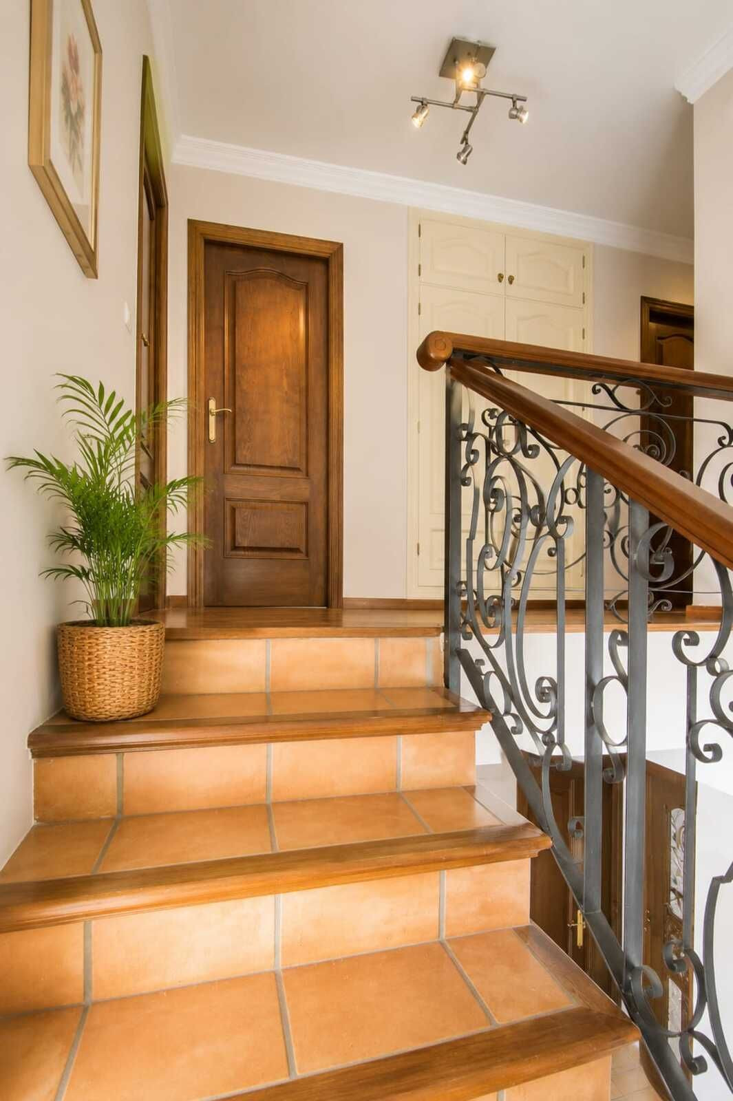6 Bed Townhouse for sale in Fuengirola Costa Del Sol, Málaga, Spain