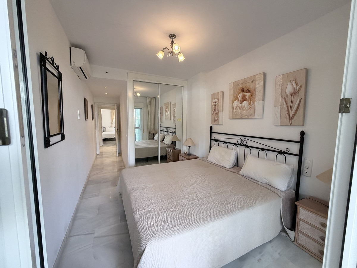 2 Bed Apartment for sale in Calahonda Costa Del Sol, Málaga, Spain