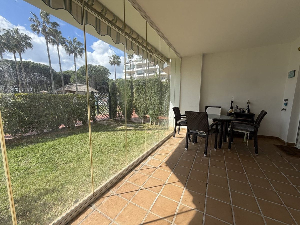 2 Bed Apartment for sale in Calahonda Costa Del Sol, Málaga, Spain