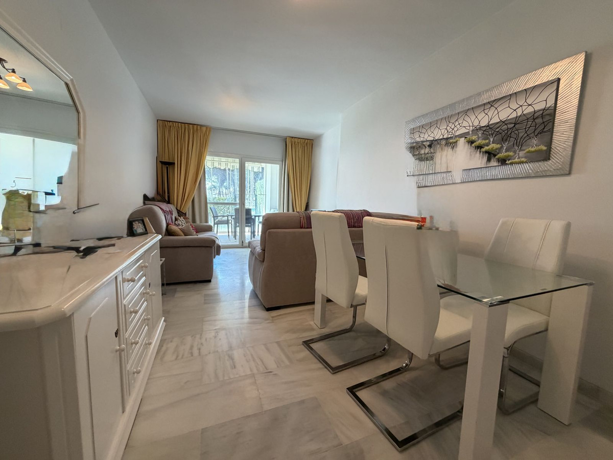 2 Bed Apartment for sale in Calahonda Costa Del Sol, Málaga, Spain