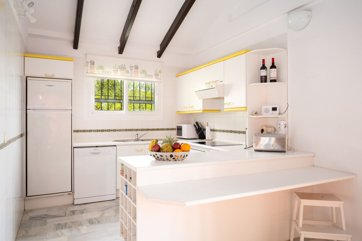 4 Bed Townhouse for sale in Elviria Costa Del Sol, Málaga, Spain