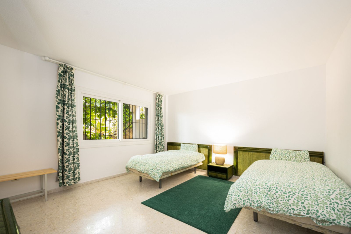 4 Bed Townhouse for sale in Elviria Costa Del Sol, Málaga, Spain