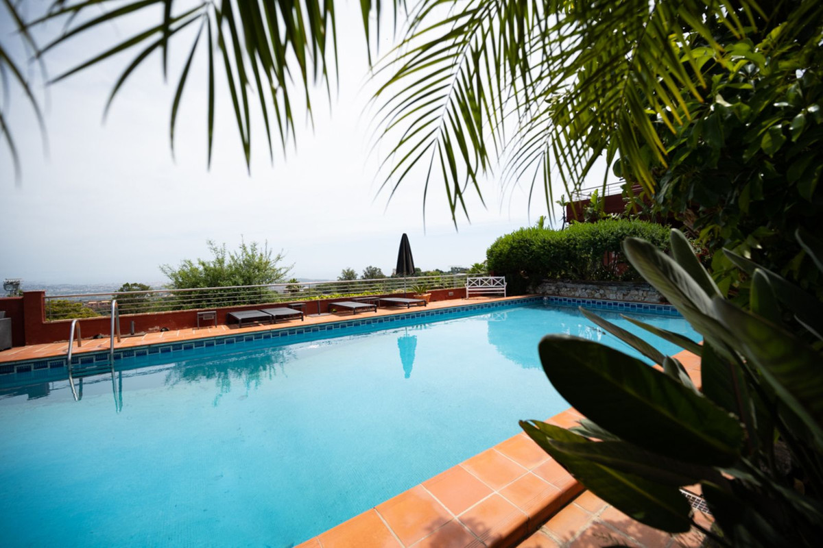 4 Bed Townhouse for sale in Elviria Costa Del Sol, Málaga, Spain