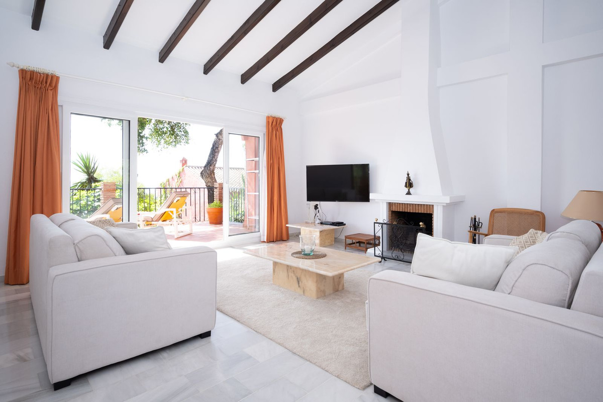 4 Bed Townhouse for sale in Elviria Costa Del Sol, Málaga, Spain
