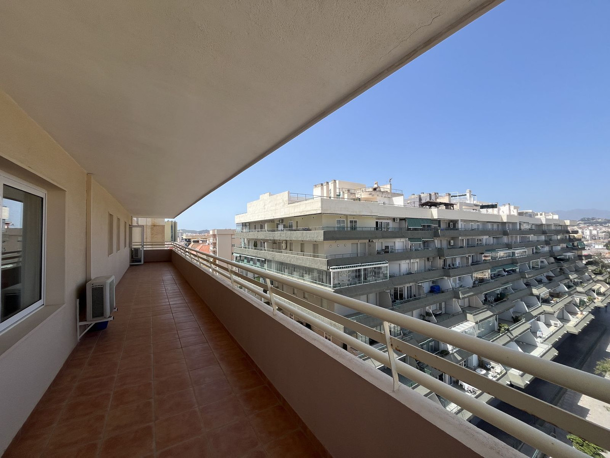 Se vende Apartamento Planta Media de 2 dormitorios en Costa Del Sol, Málaga, España