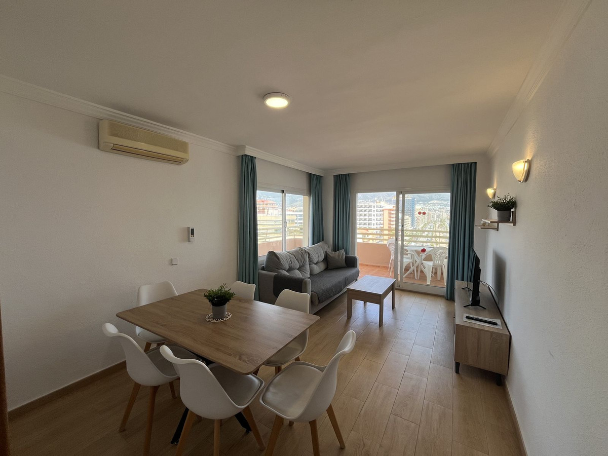 Se vende Apartamento Planta Media de 2 dormitorios en Costa Del Sol, Málaga, España