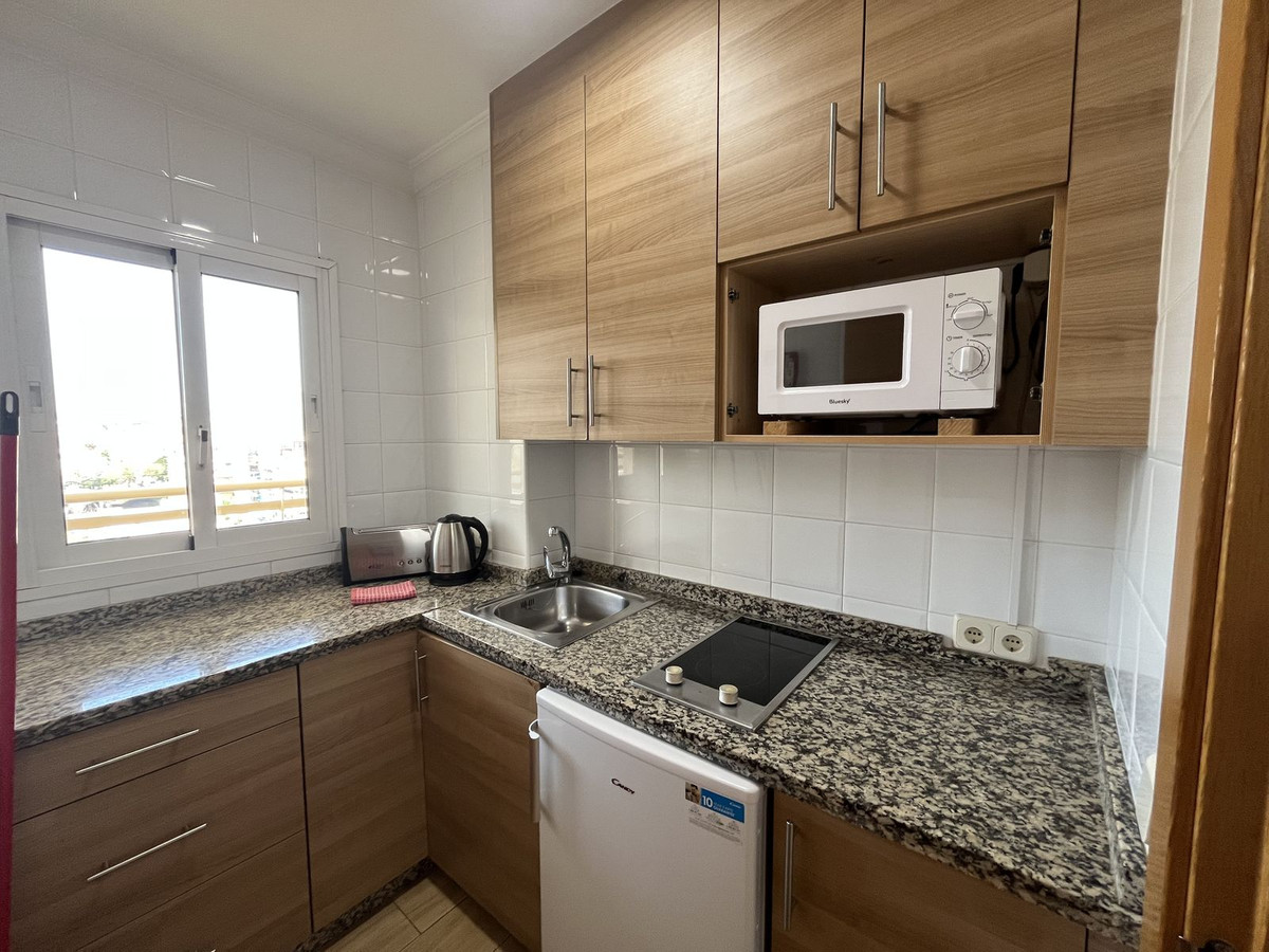 Se vende Apartamento Planta Media de 2 dormitorios en Costa Del Sol, Málaga, España