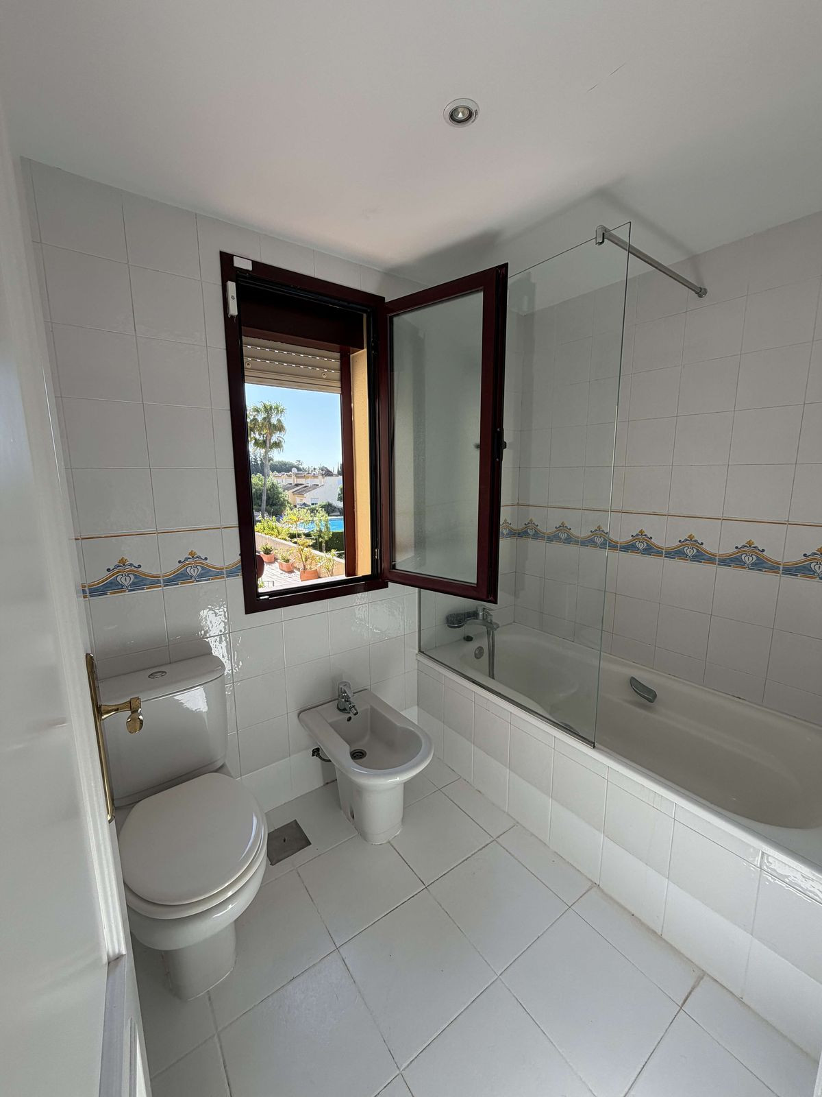 3 Bed Townhouse for sale in Marbella Costa Del Sol, Málaga, Spain