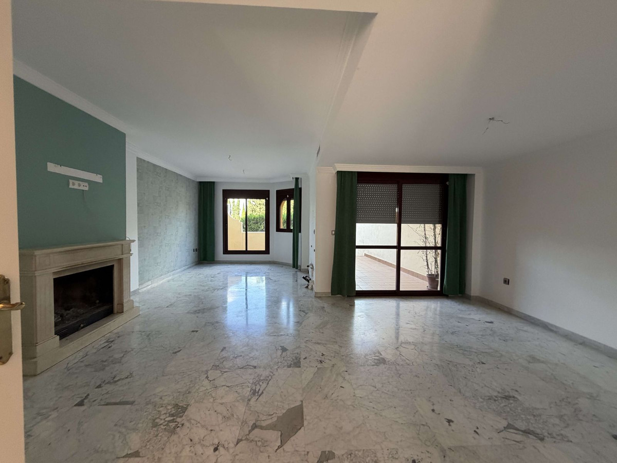 3 Bed Townhouse for sale in Marbella Costa Del Sol, Málaga, Spain