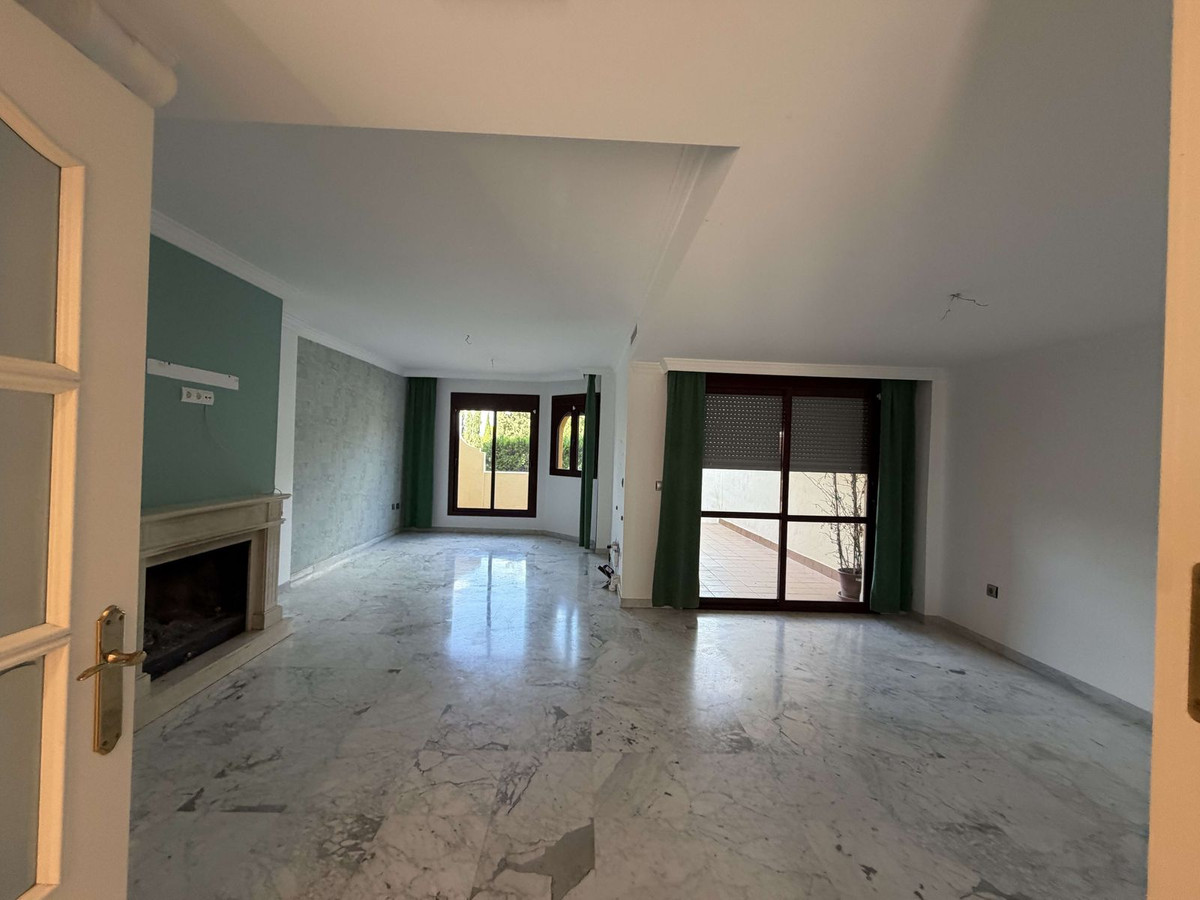 3 Bed Townhouse for sale in Marbella Costa Del Sol, Málaga, Spain