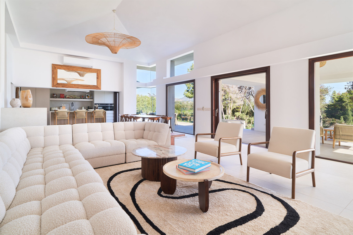 Se vende Villa - Chalet de 6 dormitorios en Costa Del Sol, Málaga, España