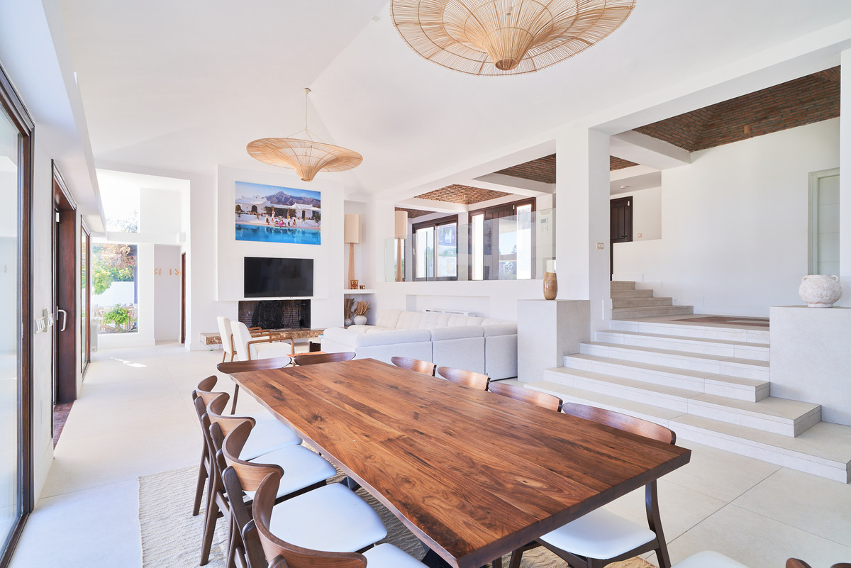Se vende Villa - Chalet de 6 dormitorios en Costa Del Sol, Málaga, España