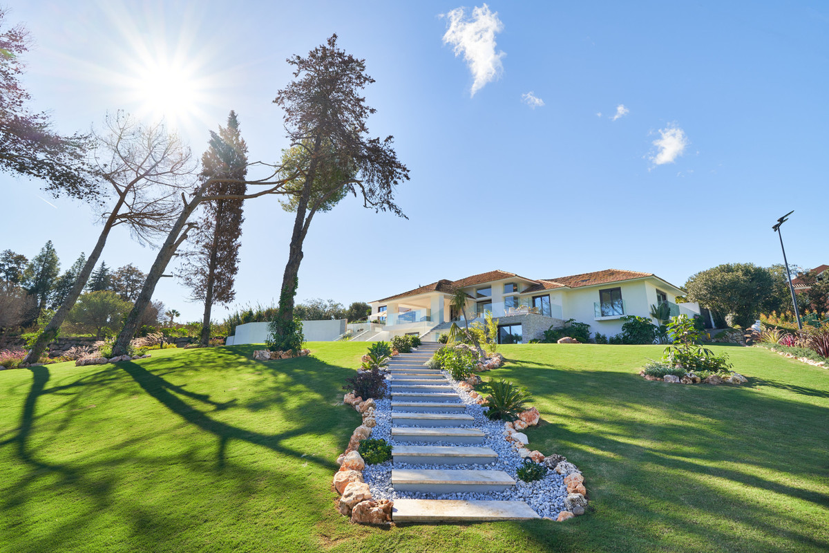 Se vende Villa - Chalet de 6 dormitorios en Costa Del Sol, Málaga, España