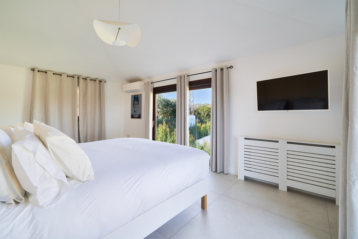 Se vende Villa - Chalet de 6 dormitorios en Costa Del Sol, Málaga, España