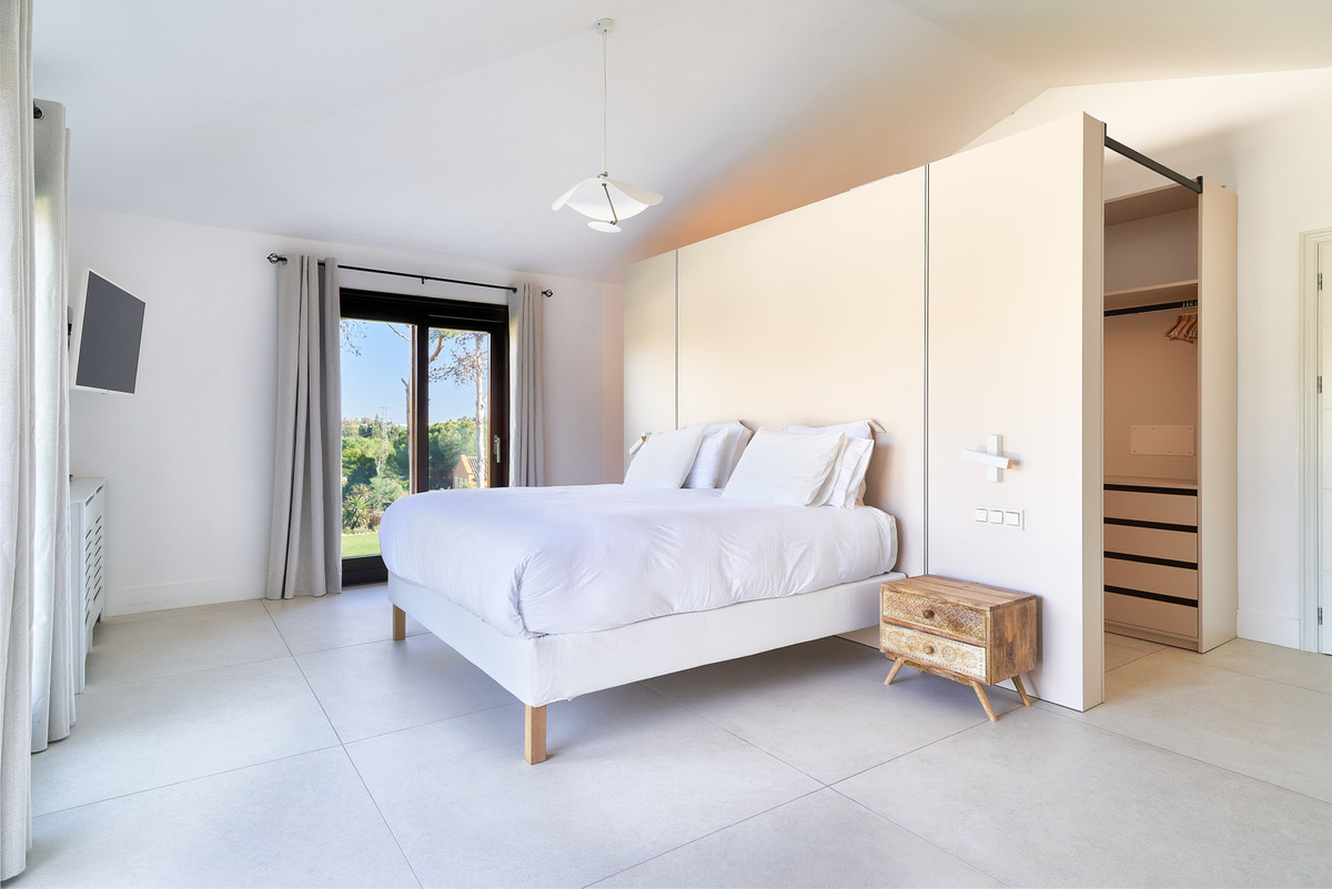 Se vende Villa - Chalet de 6 dormitorios en Costa Del Sol, Málaga, España