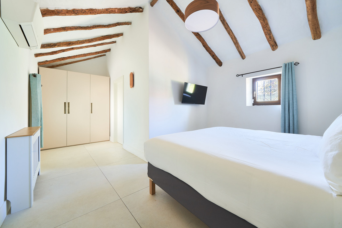 Se vende Villa - Chalet de 6 dormitorios en Costa Del Sol, Málaga, España