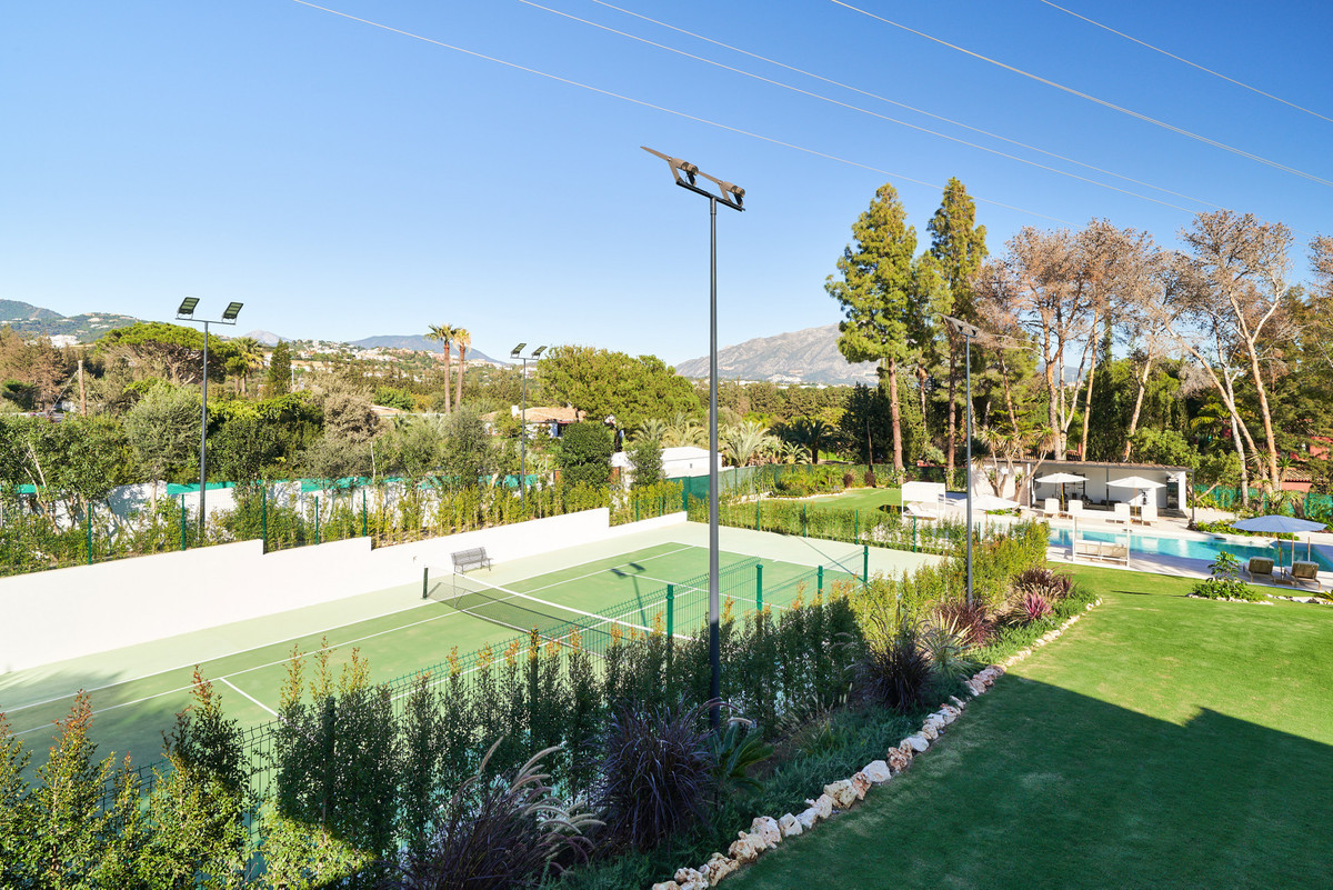 Se vende Villa - Chalet de 6 dormitorios en Costa Del Sol, Málaga, España