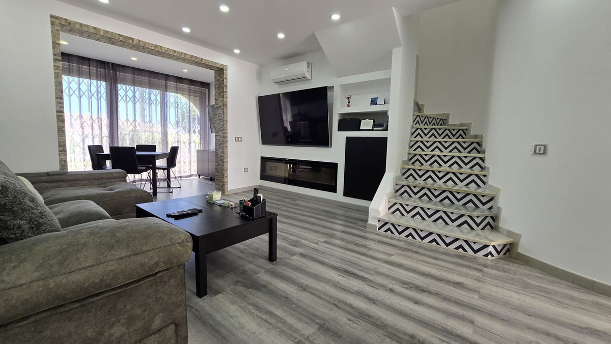 2 Bed Townhouse for sale in Riviera Del Sol Costa Del Sol, Málaga, Spain