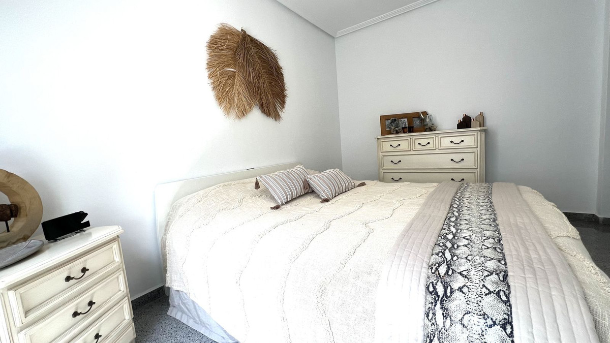 Se vende Apartamento Planta Baja de 3 dormitorios en Costa Blanca, Alicante, España
