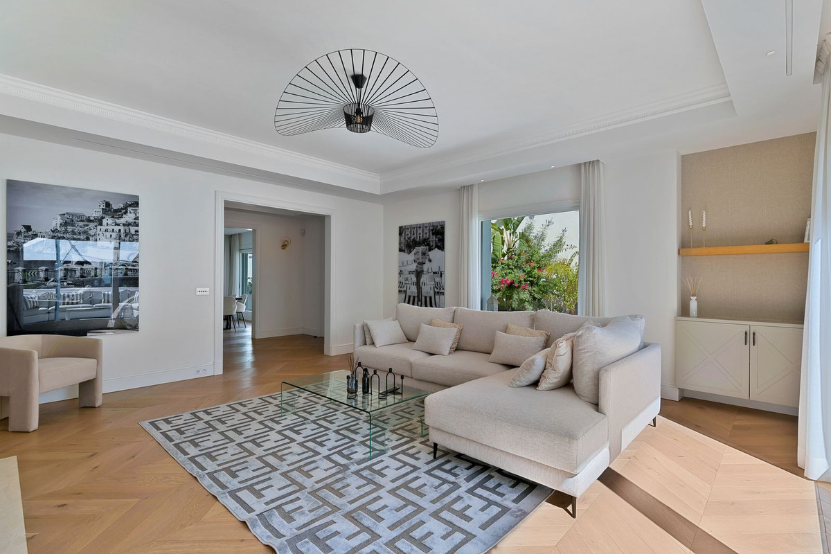 3 Bed Townhouse for sale in Marbella Costa Del Sol, Málaga, Spain