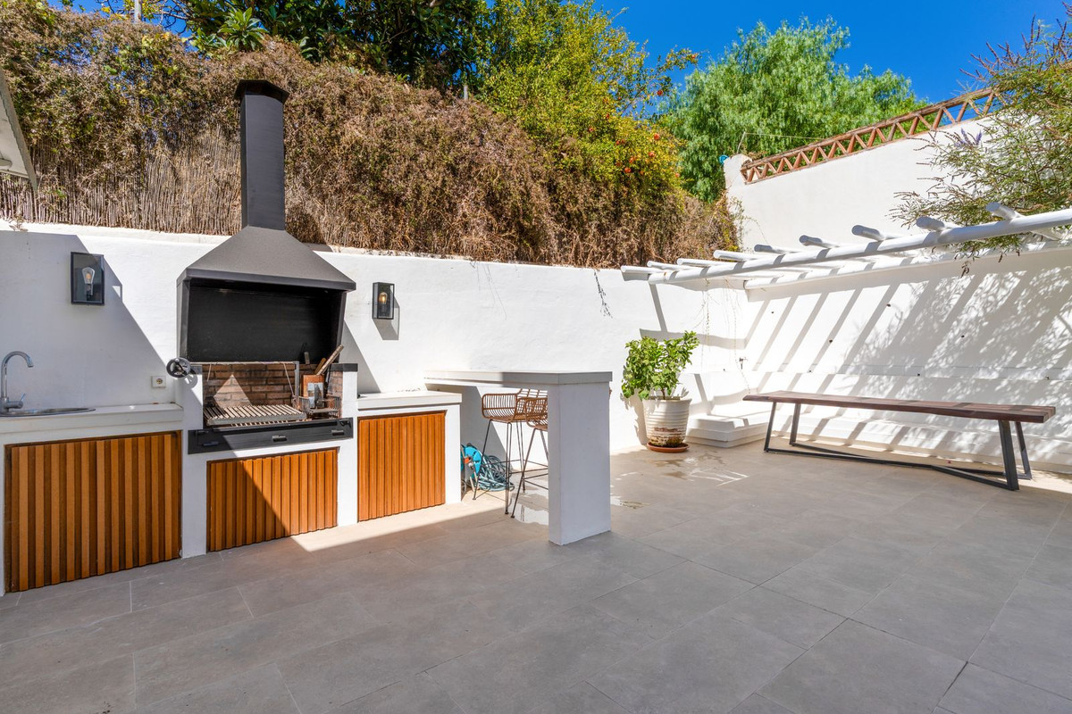 3 Bed Townhouse for sale in Marbella Costa Del Sol, Málaga, Spain