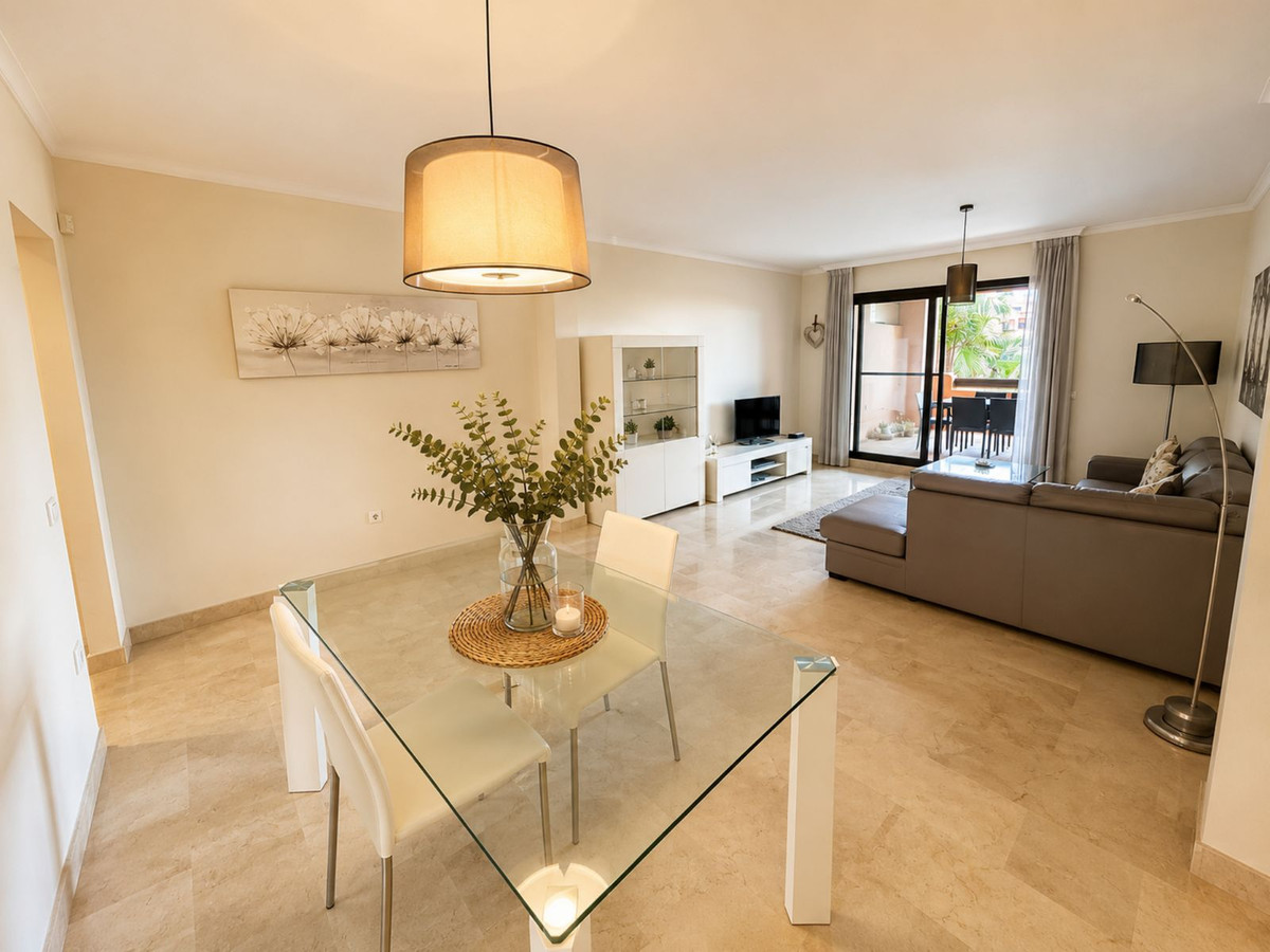 Se vende Apartamento Planta Baja de 2 dormitorios en Costa Del Sol, Málaga, España