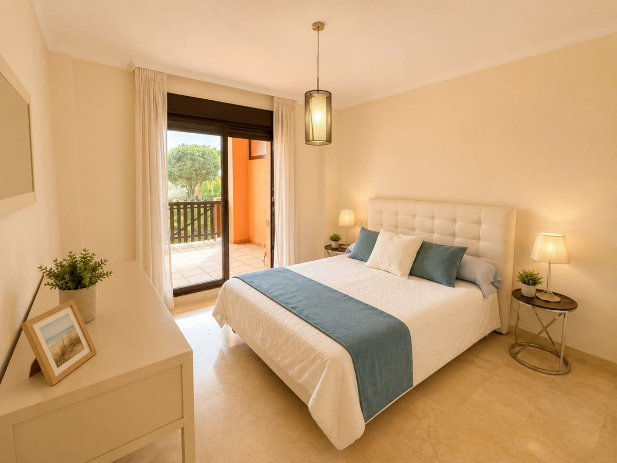 Se vende Apartamento Planta Baja de 2 dormitorios en Costa Del Sol, Málaga, España