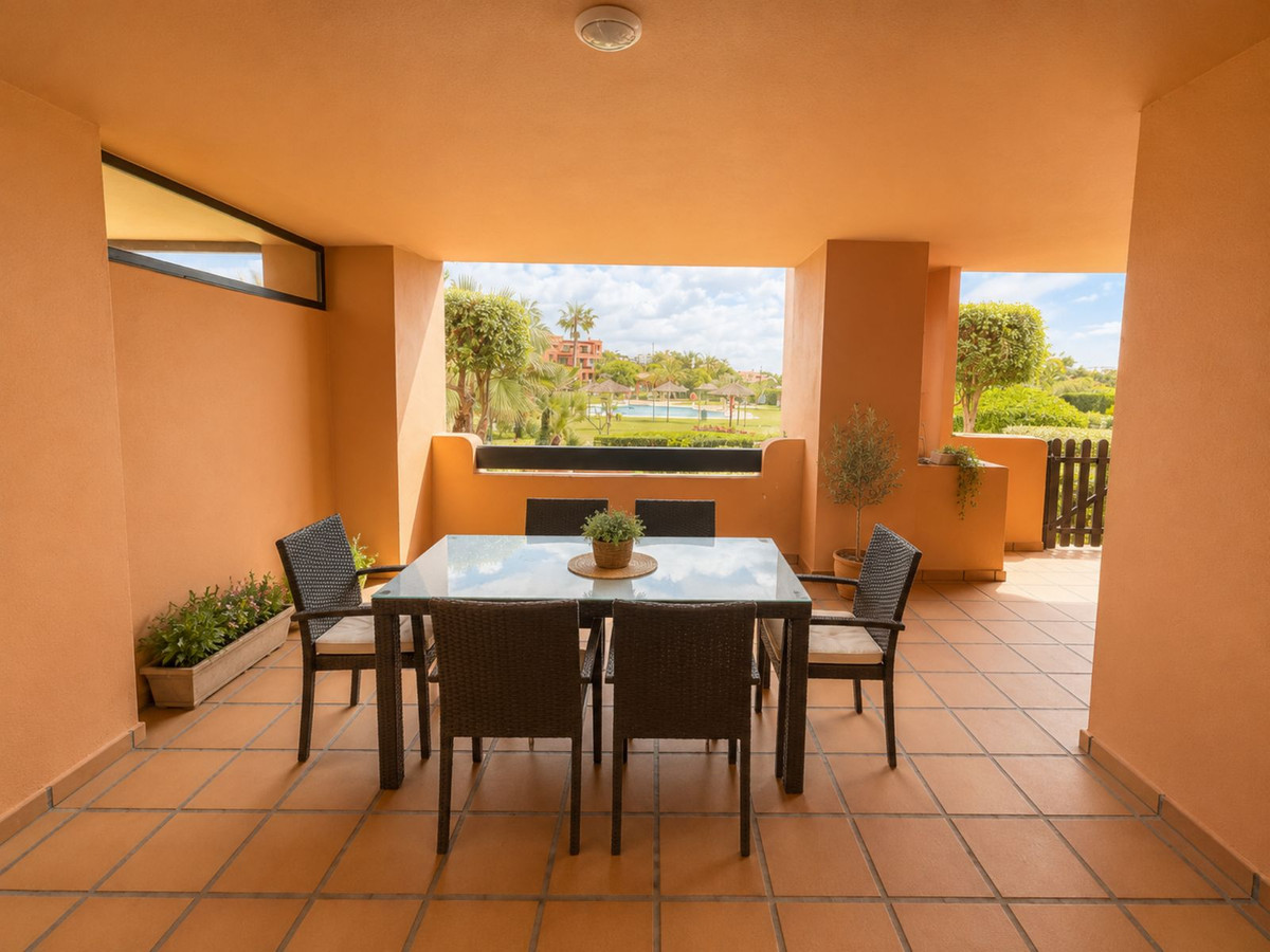 Se vende Apartamento Planta Baja de 2 dormitorios en Costa Del Sol, Málaga, España